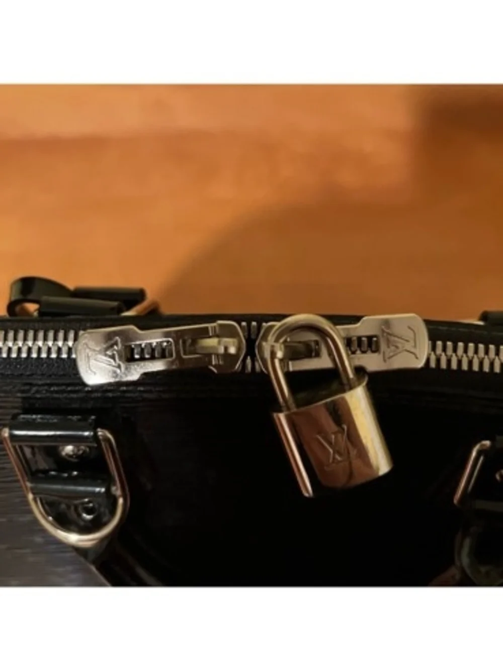 Louis Vuitton Alma PM